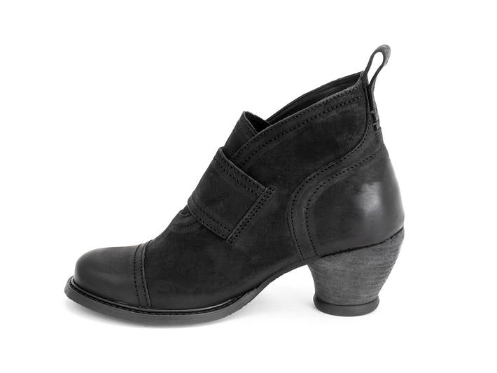 Porter black