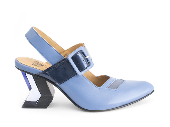 Bolt blue