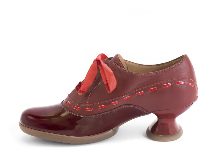 Peacemaker burgundy