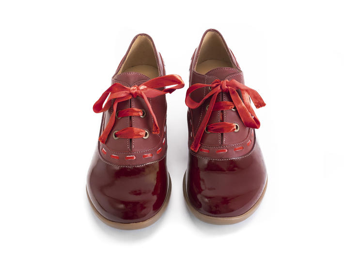 Peacemaker burgundy